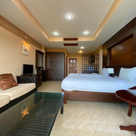 Baan Kongdee Sunset Resort Kata Exterior photo